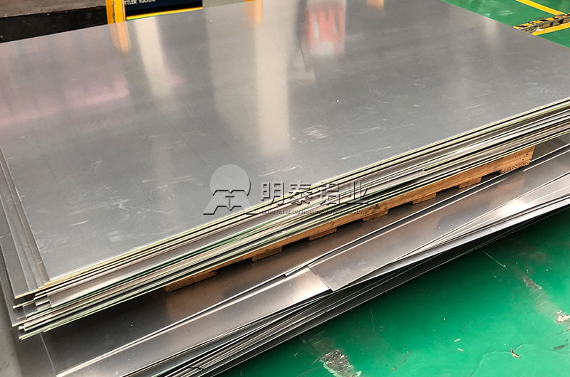 廣東電池托盤用鋁合金板帶規(guī)格有哪些？具體價(jià)格多少